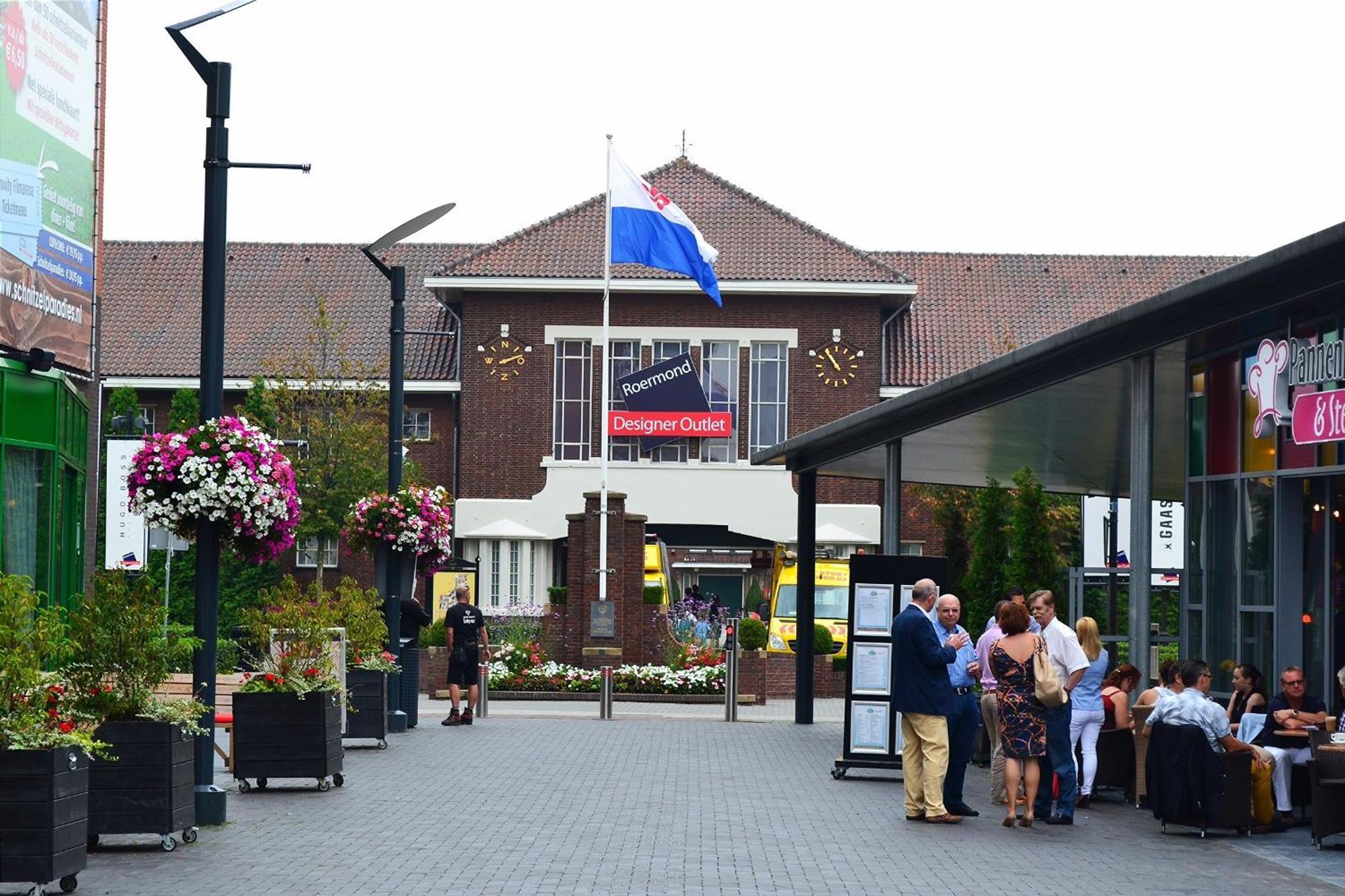 Hotel En Grand Cafe De Pauw Рурмонд Экстерьер фото